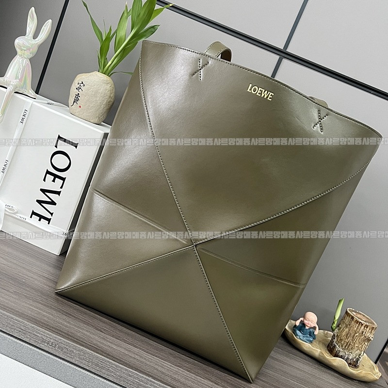 로에베퍼즐폴드토트백  20260714 153113 013.jpg