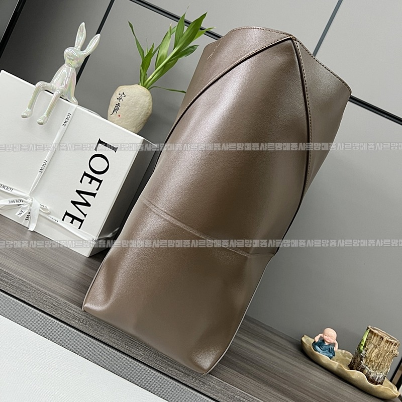 로에베퍼즐폴드토트백  20260714 153117 024.jpg