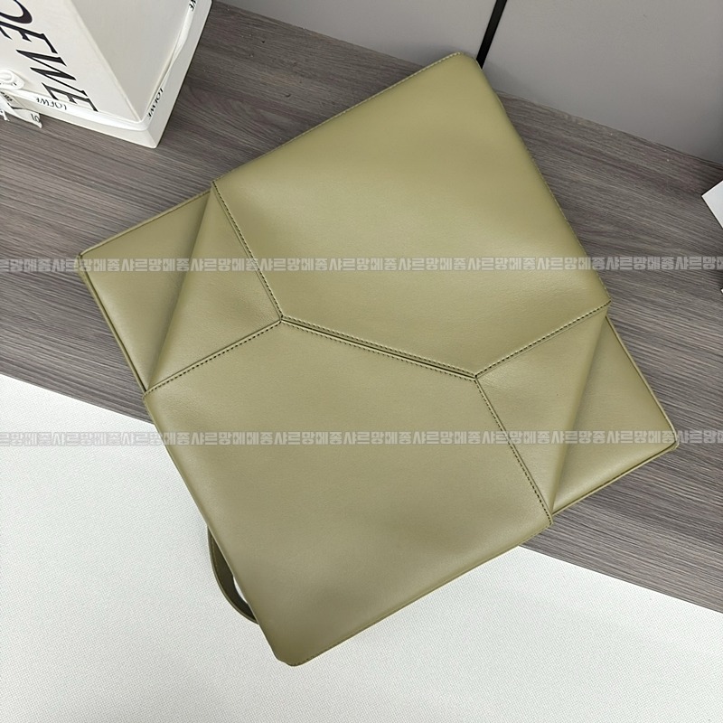 로에베퍼즐폴드토트백  20260714 153125 049.jpg