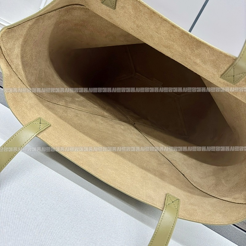 로에베퍼즐폴드토트백  20260714 153125 051.jpg