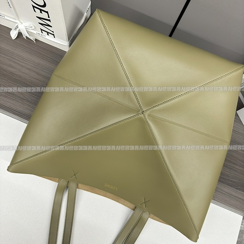 로에베퍼즐폴드토트백  20260714 153125 050.jpg