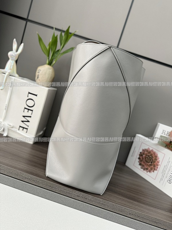 로에베퍼즐폴드토트백  20260714 153126 054.jpg