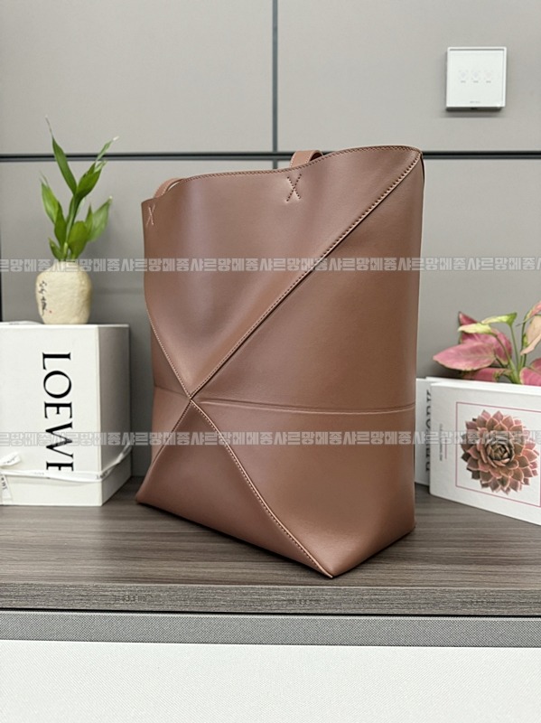 로에베퍼즐폴드토트백  20260714 153129 076.jpg