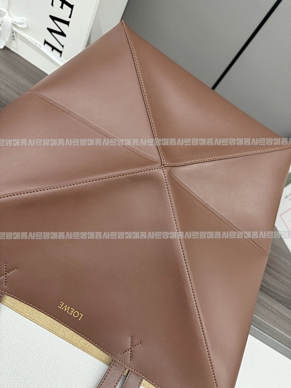 로에베퍼즐폴드토트백  20260714 153130 079.jpg