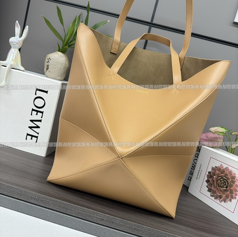 로에베퍼즐폴드토트백  20260714 153131 085.jpg