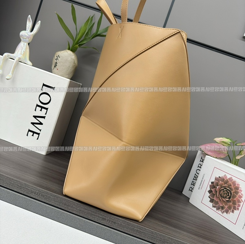 로에베퍼즐폴드토트백  20260714 153131 086.jpg