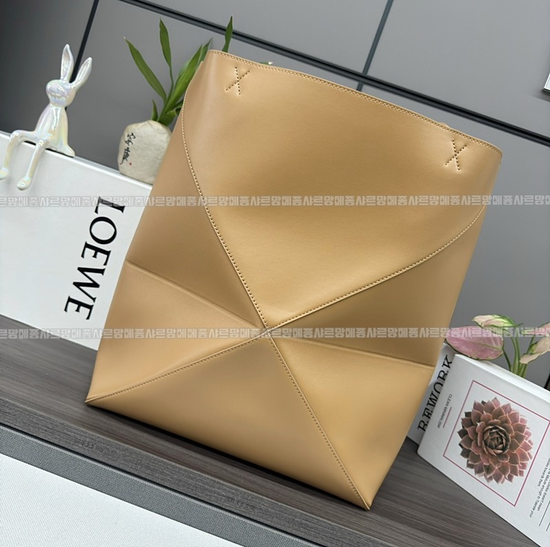 로에베퍼즐폴드토트백  20260714 153131 087.jpg
