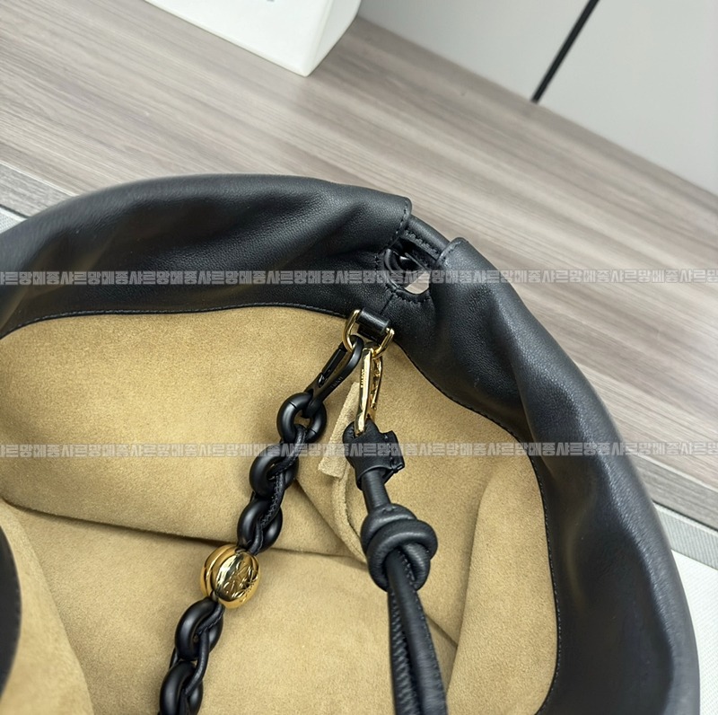 로에베플라멩코펄스백라지  20260715 123552 009.jpg