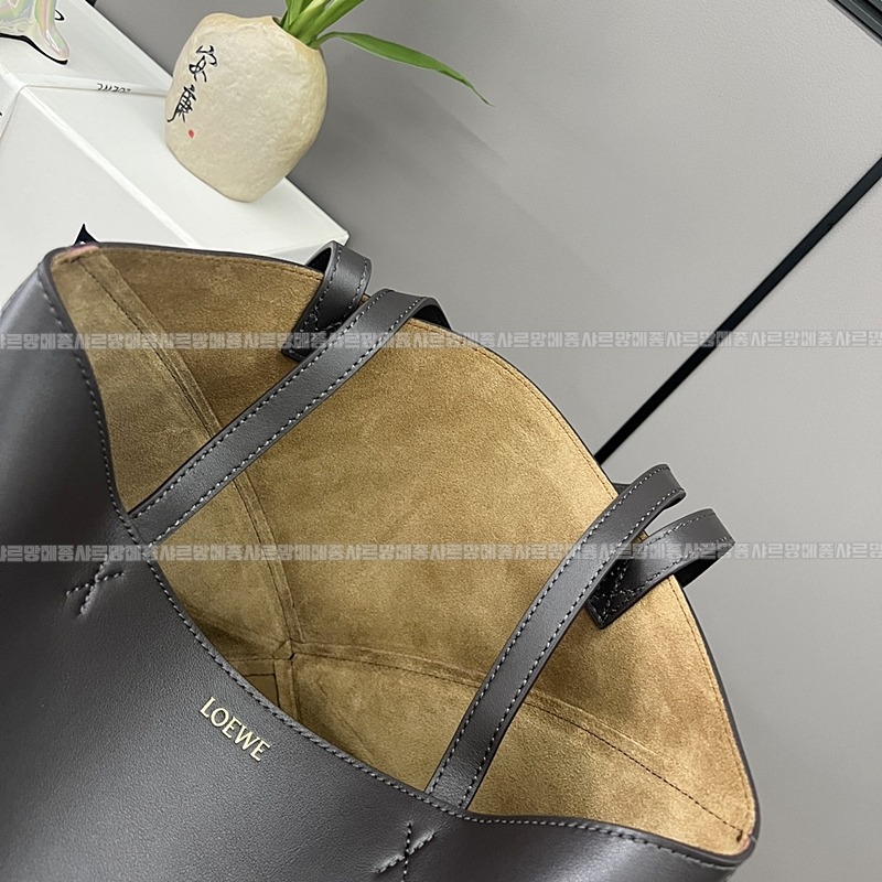 로에베퍼즐폴드토트백  20260715 131727 020.jpg