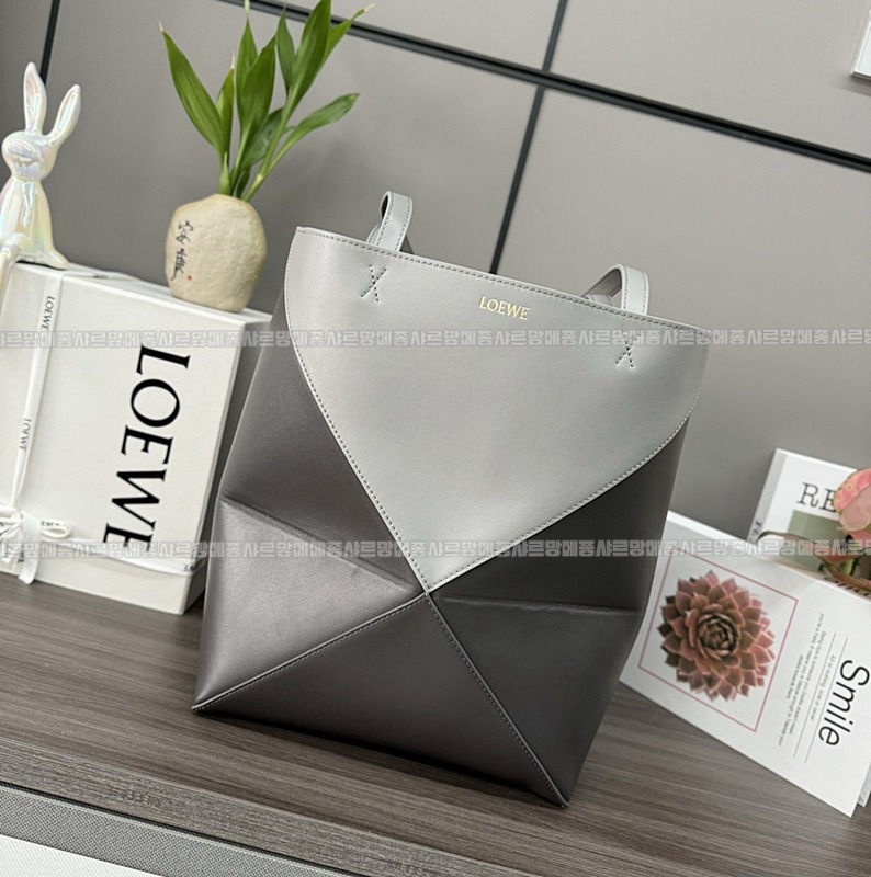로에베퍼즐폴드토트백  20260715 131733 042.jpg