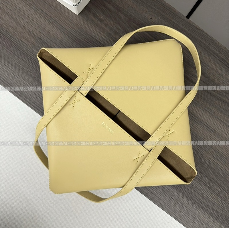 로에베퍼즐폴드토트백  20260715 131739 059.jpg