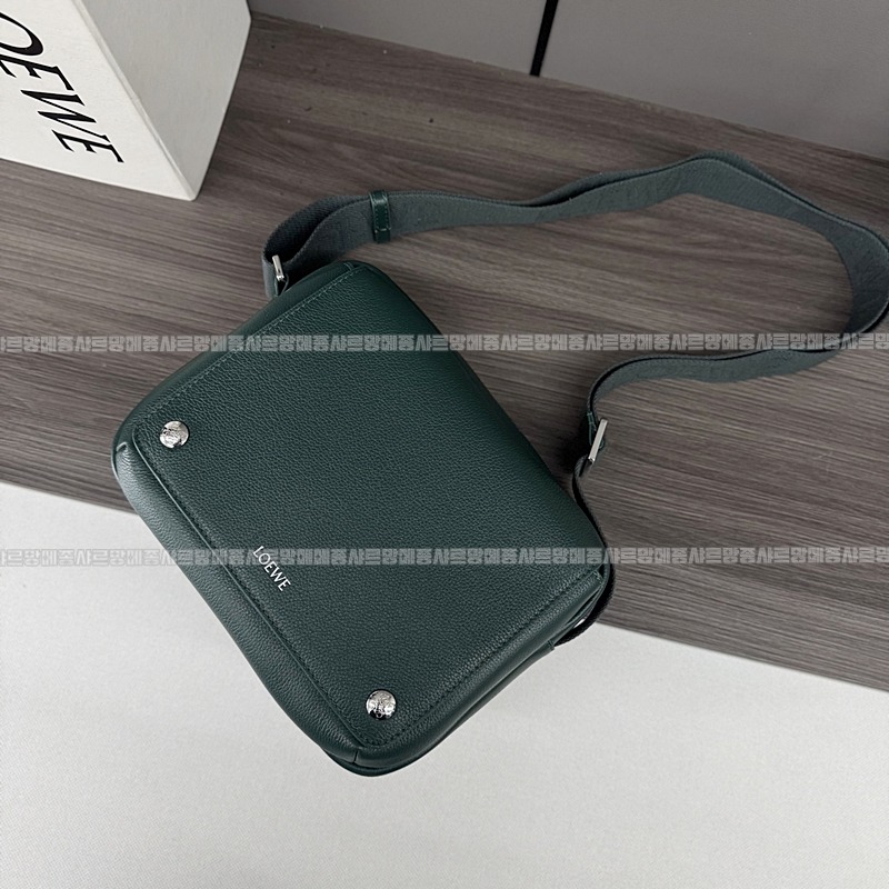 로에베페블메신저백미디움  20260715 161553 005.jpg
