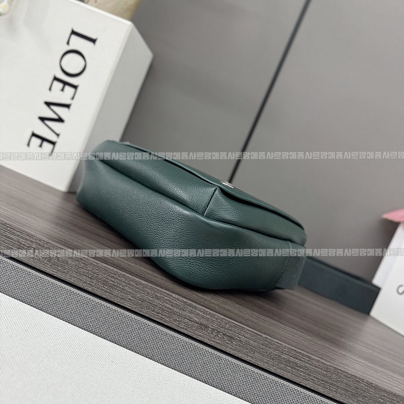 로에베페블메신저백미디움  20260715 161553 008.jpg
