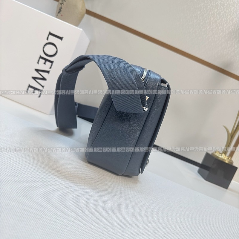 로에베페블메신저백미디움  20260715 161558 025.jpg
