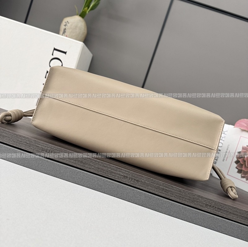 로에베플라멩코토트백  20260716 130051 015.jpg