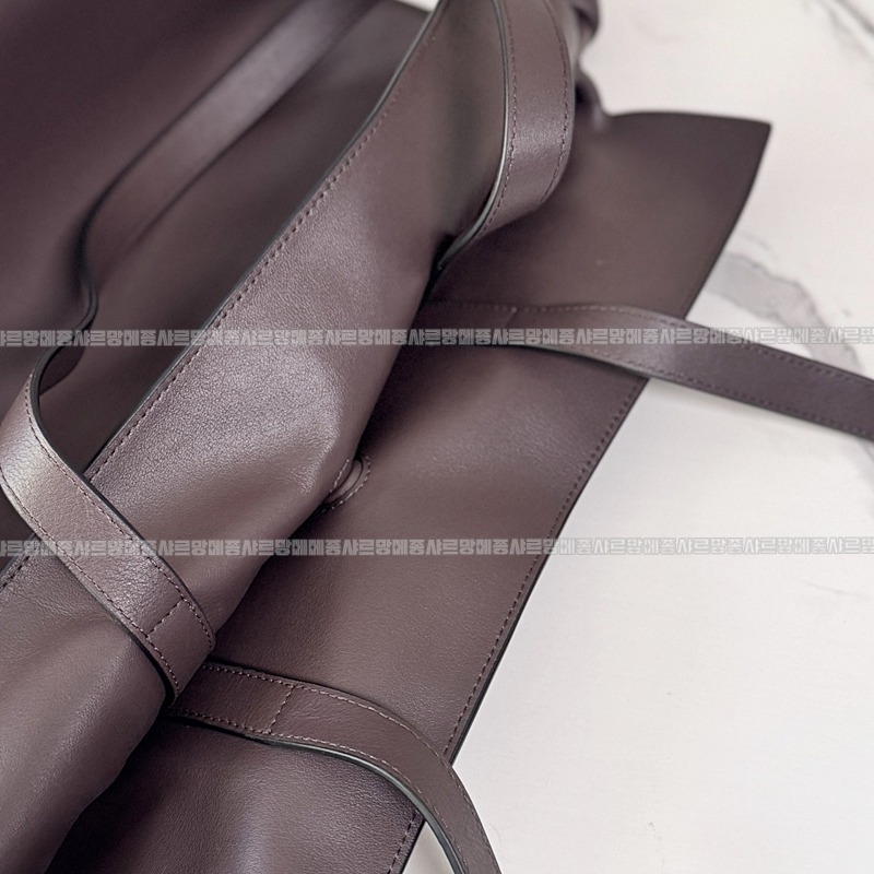 로에베플라멩코토트백  20260716 130107 078.jpg