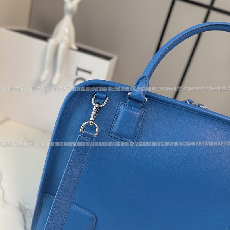 로에베 아마조나 180 백 라지20260717 172257 100.jpg