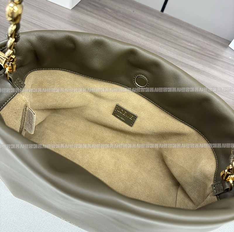 로에베플라멩코펄스백미디움 20260718 115057 056.jpg
