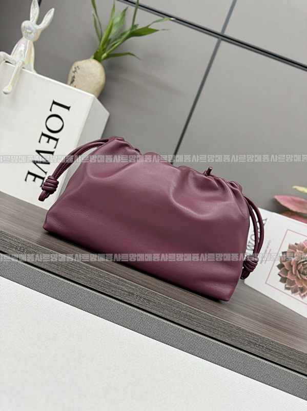 로에베플라멩코펄스백미디움 20260718 115116 160.jpg