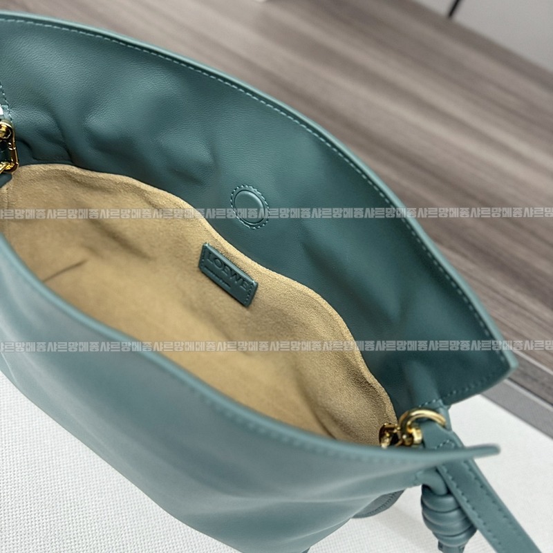 로에베캣츠프라멩코크러치백미니 20260718 134516 115.jpg