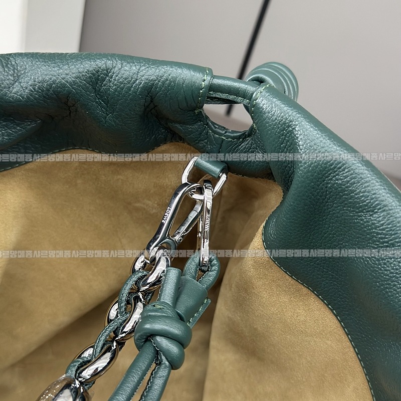 로에베플라멩코클러치라지 20260719 131600 019.jpg