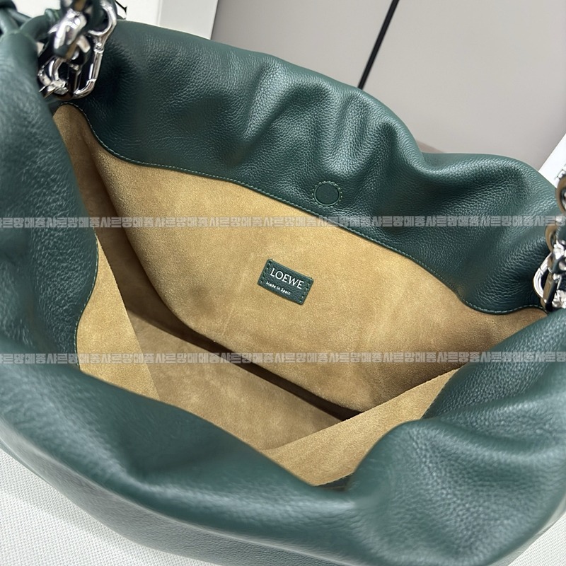 로에베플라멩코클러치라지 20260719 131600 020.jpg