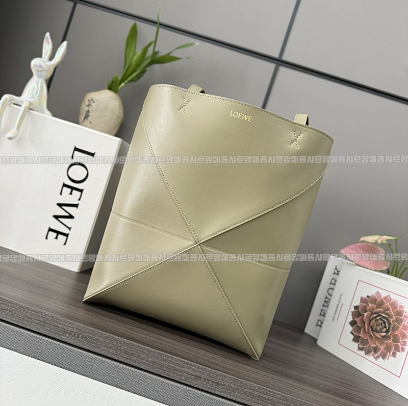로에베퍼즐폴드토트백 20260719 154005 032.jpg