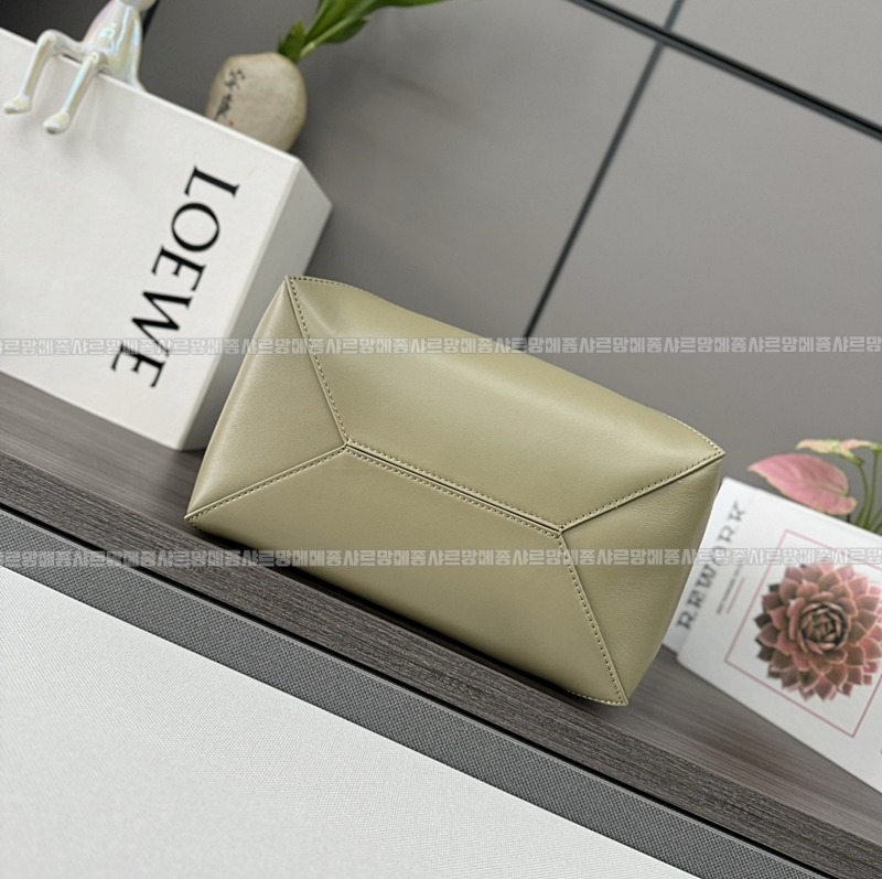 로에베퍼즐폴드토트백 20260719 154007 035.jpg