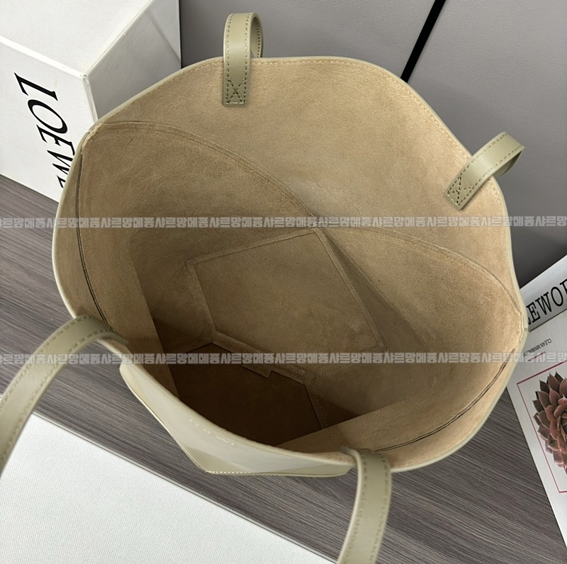 로에베퍼즐폴드토트백 20260719 154012 041.jpg
