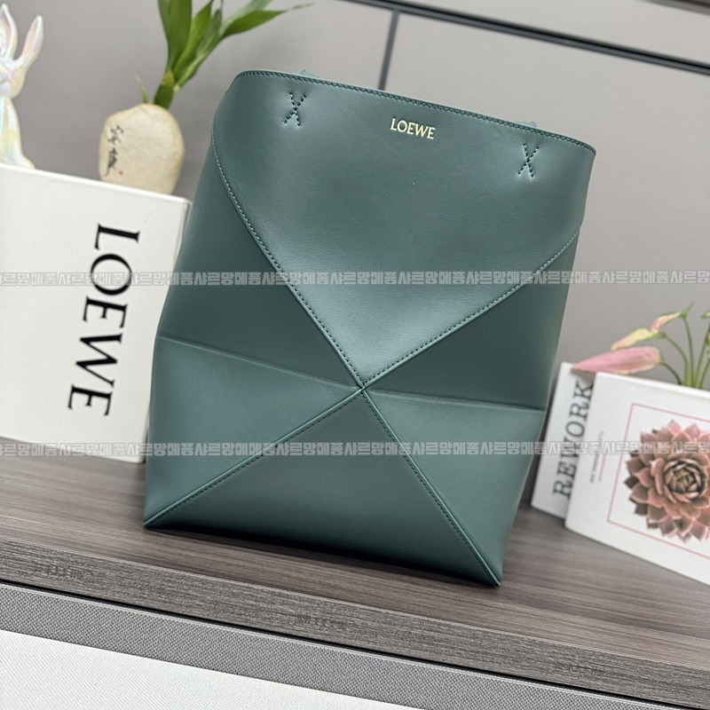 로에베퍼즐폴드토트백 20260719 154015 053.jpg