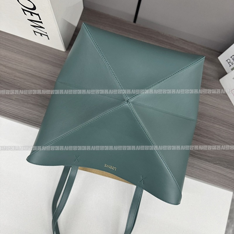 로에베퍼즐폴드토트백 20260719 154016 057.jpg