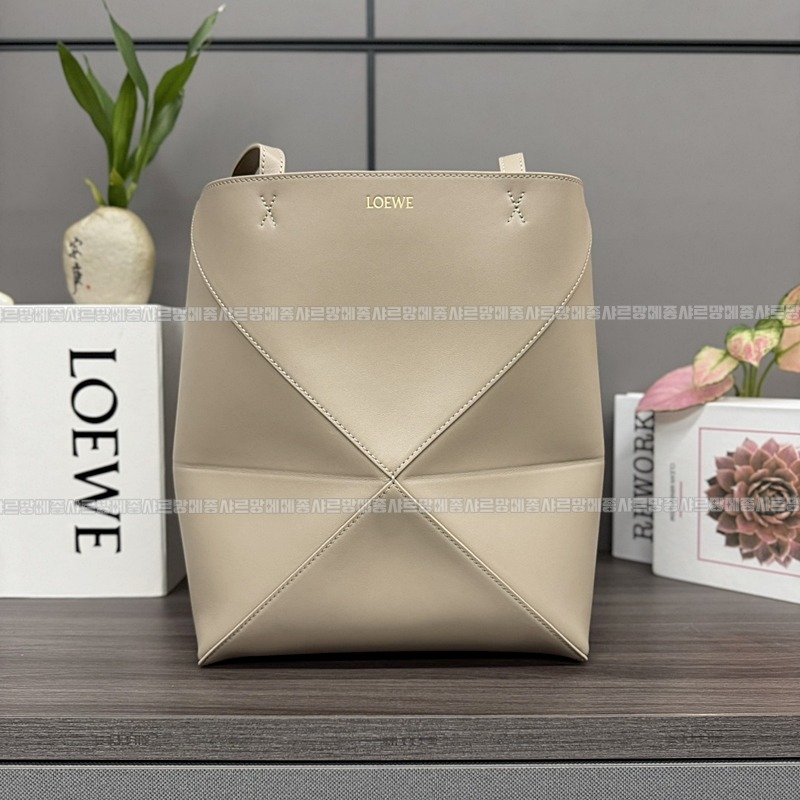 로에베퍼즐폴드토트백 20260719 154020 082.jpg