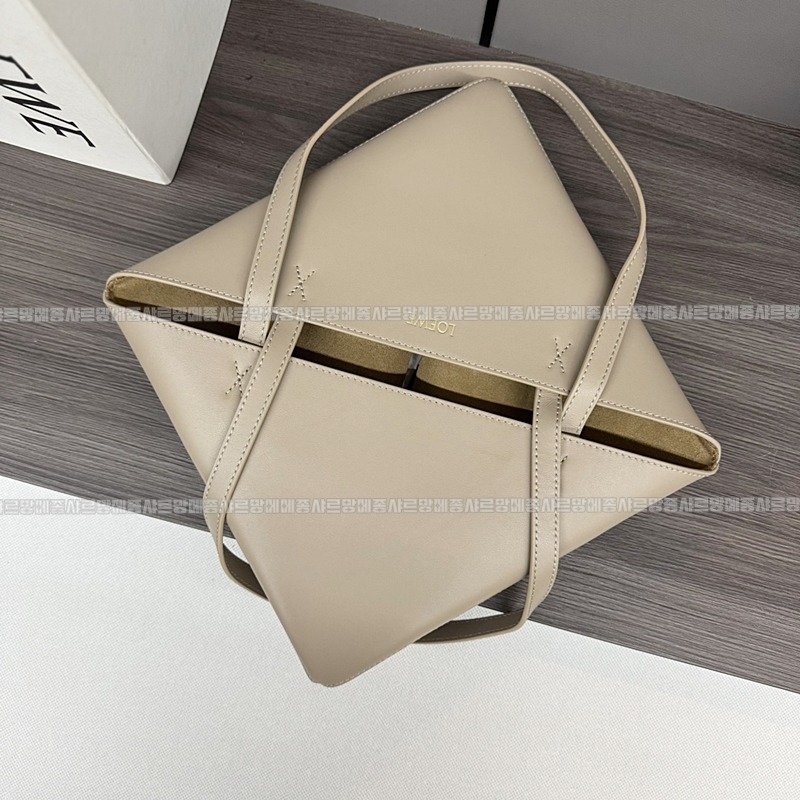 로에베퍼즐폴드토트백 20260719 154021 089.jpg