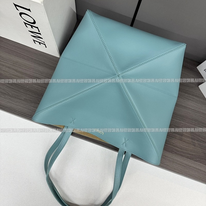 로에베퍼즐폴드토트백 20260719 154022 097.jpg
