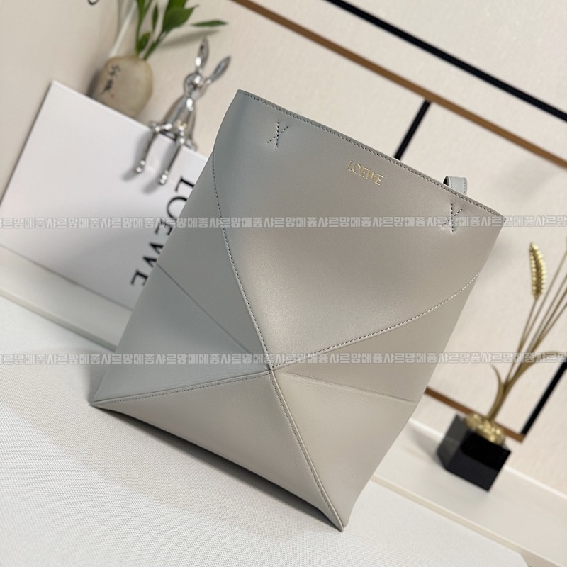 로에베퍼즐폴드토트백 20260719 160503 002.jpg