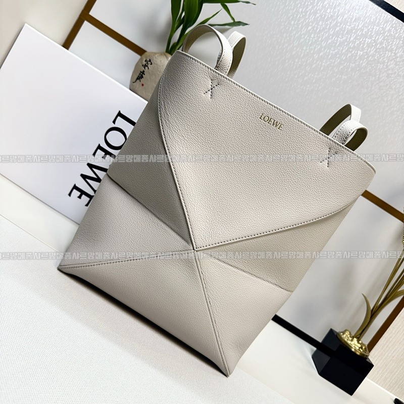 로에베퍼즐폴드토트백 20260719 160513 039.jpg