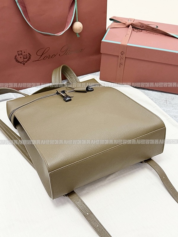 로로피아나엑스트라백팩L30 20260720 154617 004.jpg