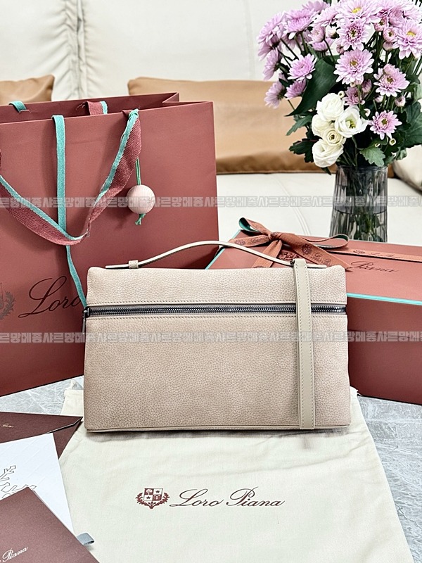 로로피아나엑스트라파우치L29 20260720 171506 049.jpg
