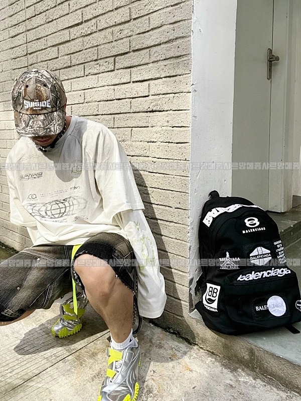 발렌시아가익스플로러멀치패치백팩  20260723 143006 011.jpg
