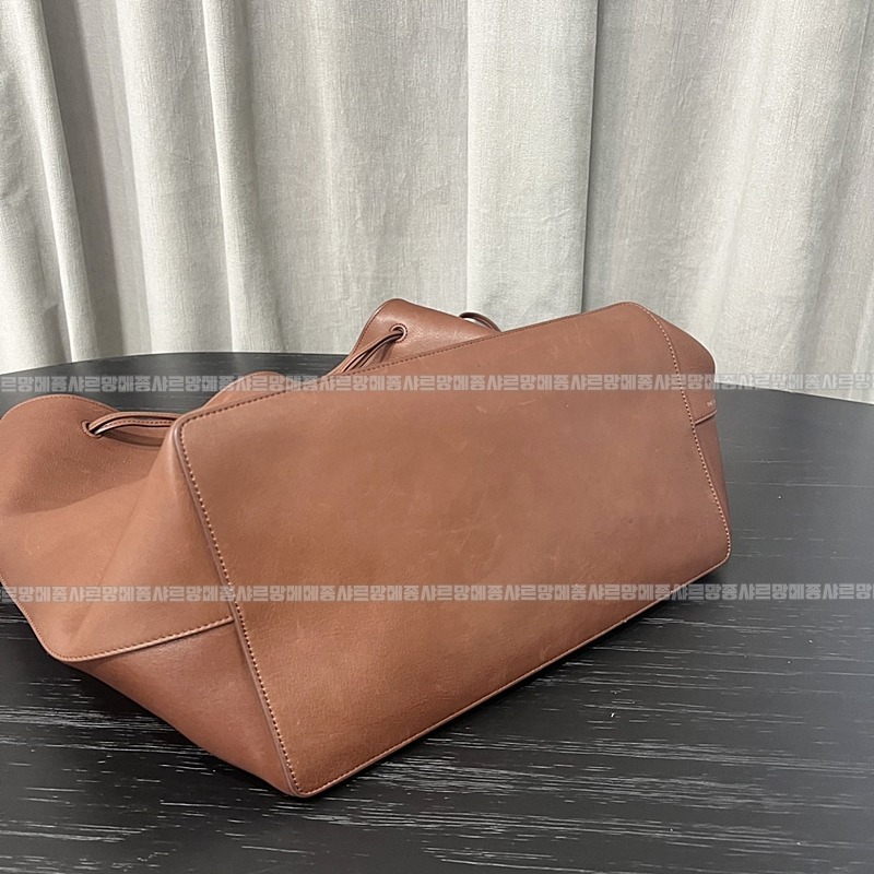 더로우벨베데레레더토트백  20260725 132751 004.jpg