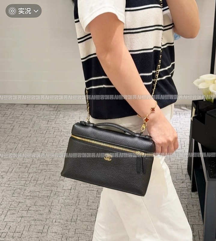 샤넬26A체인코스메틱케이스라지  20260807 104059 001.jpg