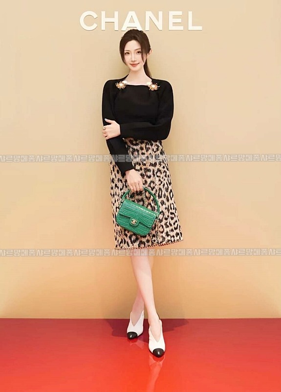 샤넬 26A 탑핸들 미니 플랩 백20260809 144346 026.jpg