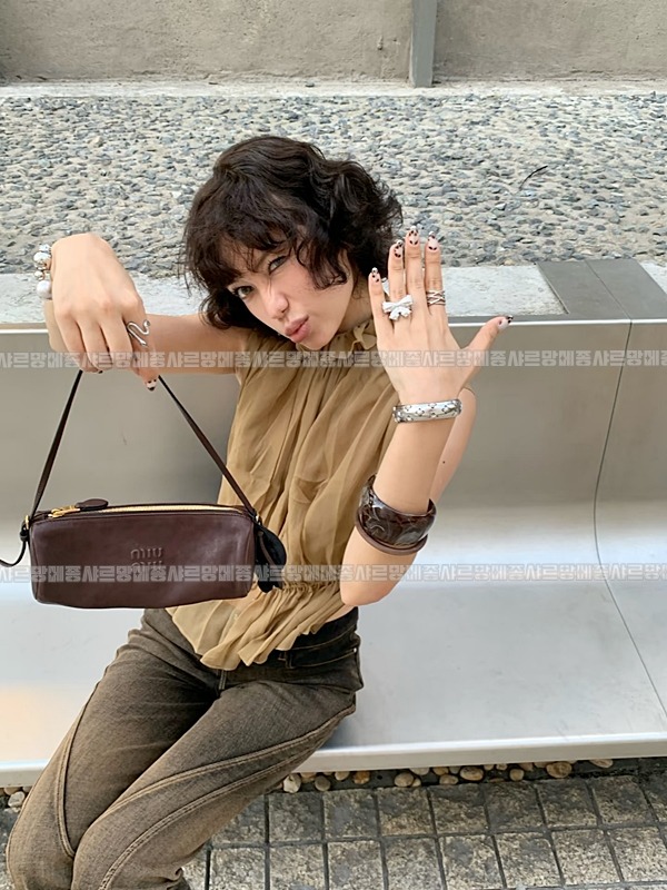 미우미우나파가죽파우치  20260820 141540 076.jpg