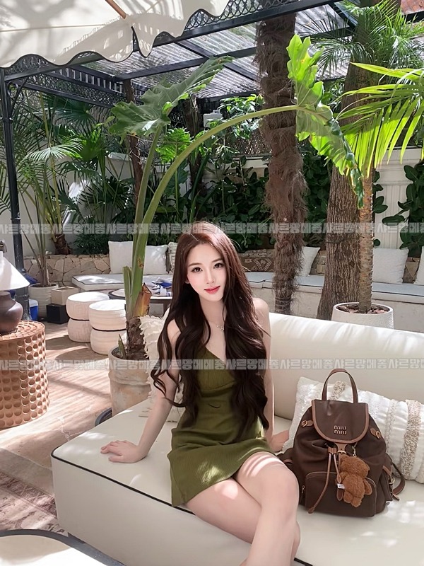 미우미우캔버스가죽백팩  20260820 143842 025.jpg