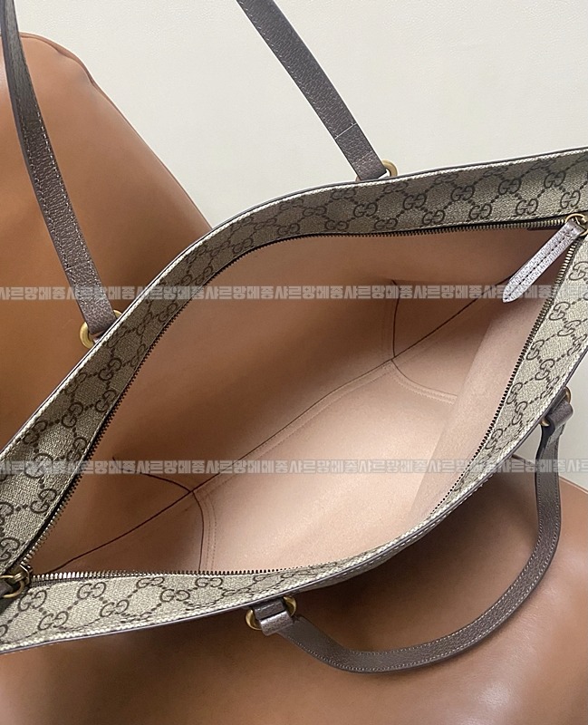 구찌오디피아미디움쇼퍼토트백  20260823 122921 006.jpg