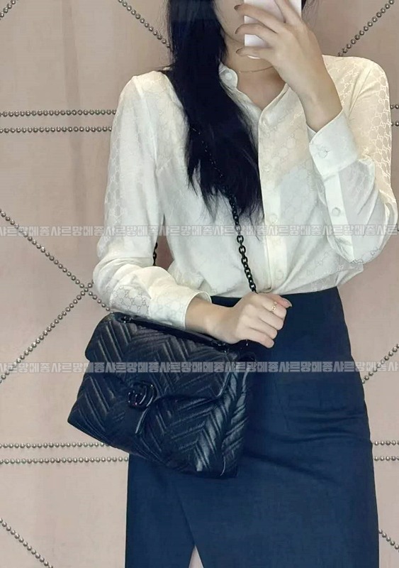 구찌GG마몽마틀라세쉐브론플랩숄더백 20260823 145028 010.jpg