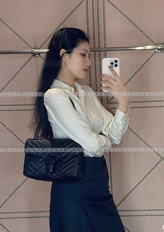 구찌GG마몽마틀라세쉐브론플랩숄더백 20260823 145028 011.jpg