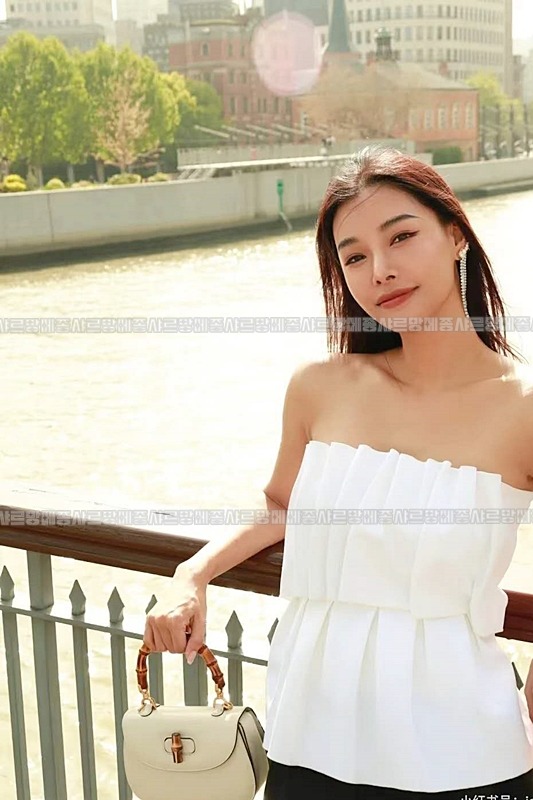 구찌뱀부1947탑핸들백 20260823 155424 002.jpg