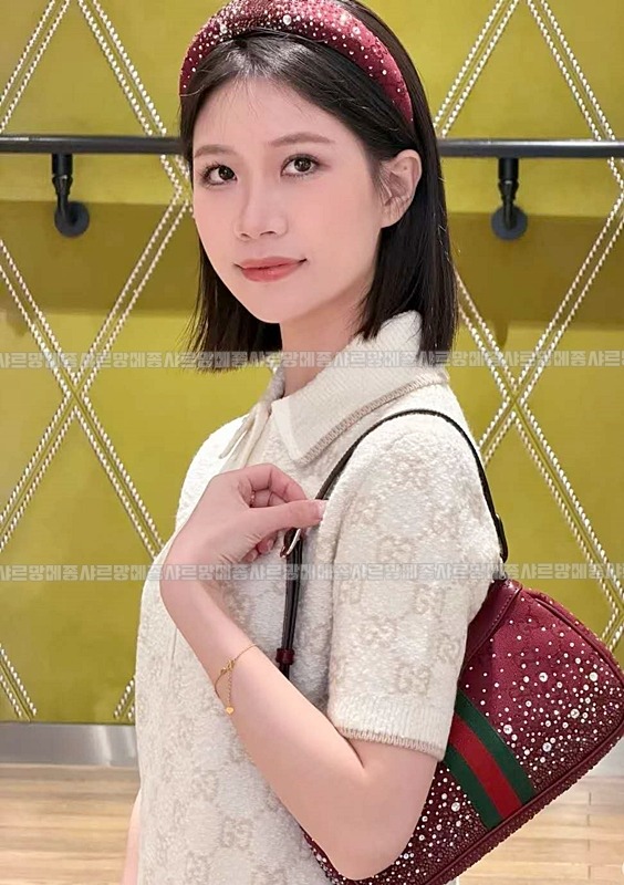 구찌오피디아크리스탈스몰숄더백  20260825 131418 001.jpg