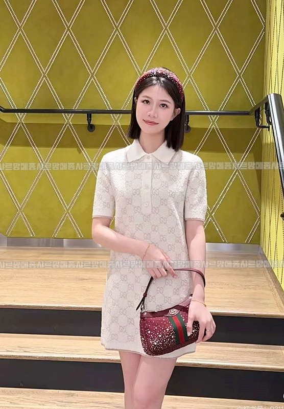 구찌오피디아크리스탈스몰숄더백  20260825 131420 012.jpg